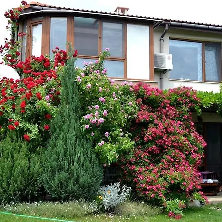 Apartment Sea & Garden Varna
