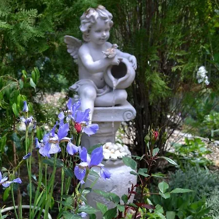 Sea & Garden *