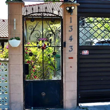 דירה Sea & Garden וארנה