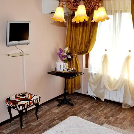 Apartment Sea & Garden Warna